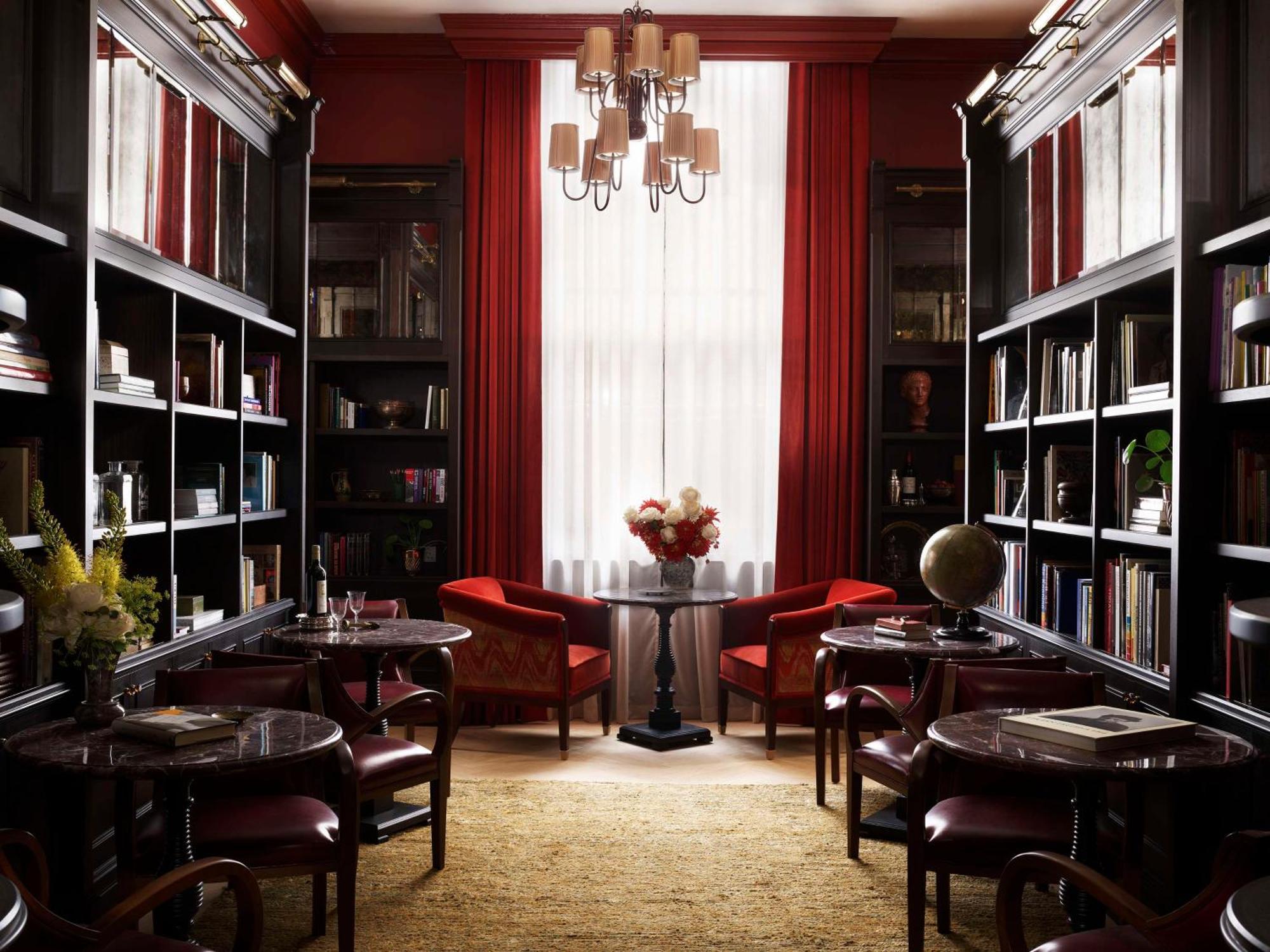 Nomad London Hotel Luaran gambar Library at the Mark
